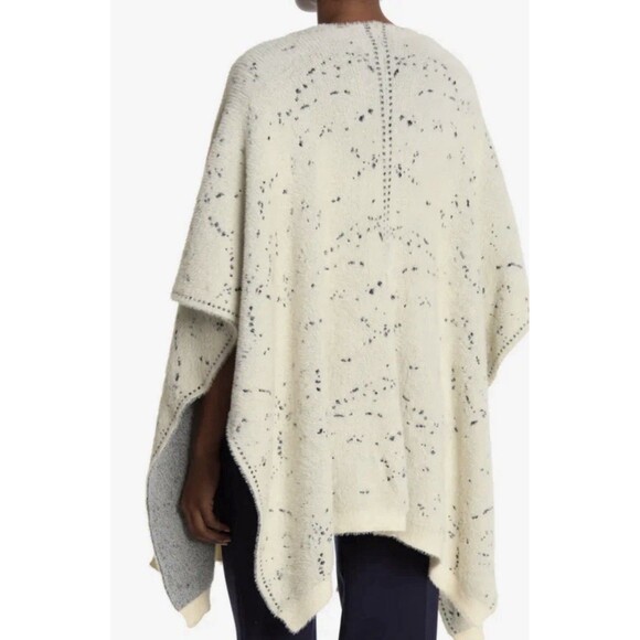 Nordstrom Roffe Faux Fur Snow Leopard Dot Ruana Cape Wrap Winter Layering Money - Picture 2 of 14